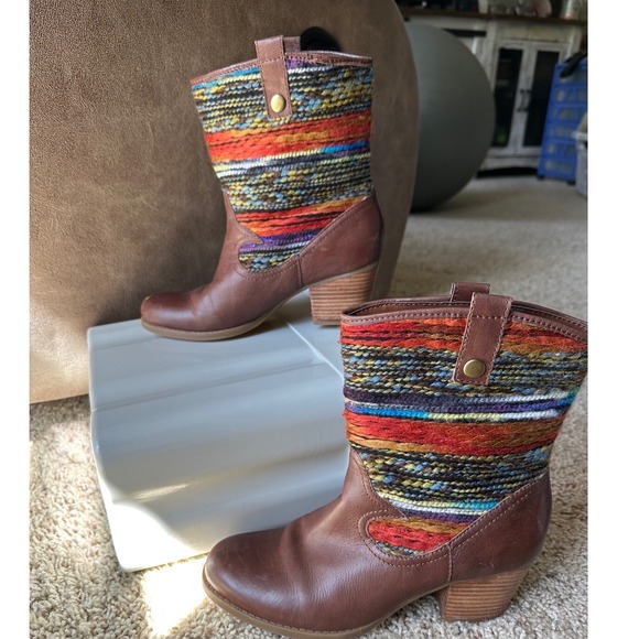 Bandolino Leather Western Ankle Boots Colorful Woven Accent Size 8.5M‎ - Picture 2 of 9